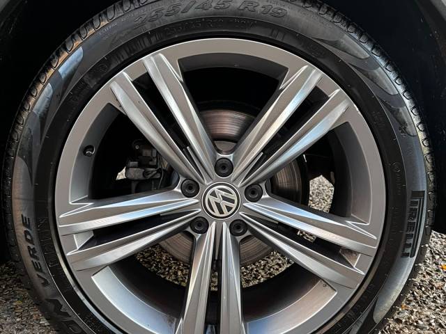 Volkswagen Tiguan 2.0 TDI Sport R-Line — foto 8