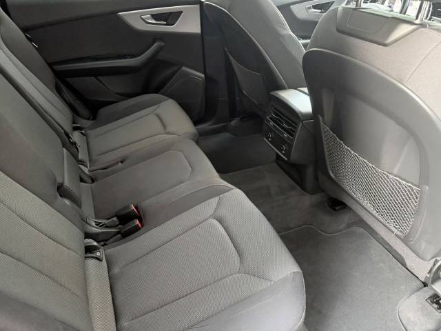 Audi Q8 45 TDI S Line — foto 9