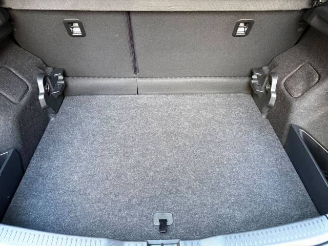 Toyota Auris 130 Active MultiDrive — foto 13
