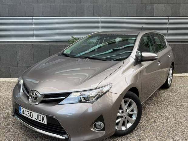 Toyota Auris 130 Active MultiDrive — foto 5