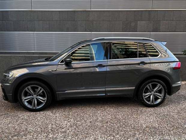 Volkswagen Tiguan 2.0 TDI Sport R-Line — foto 32
